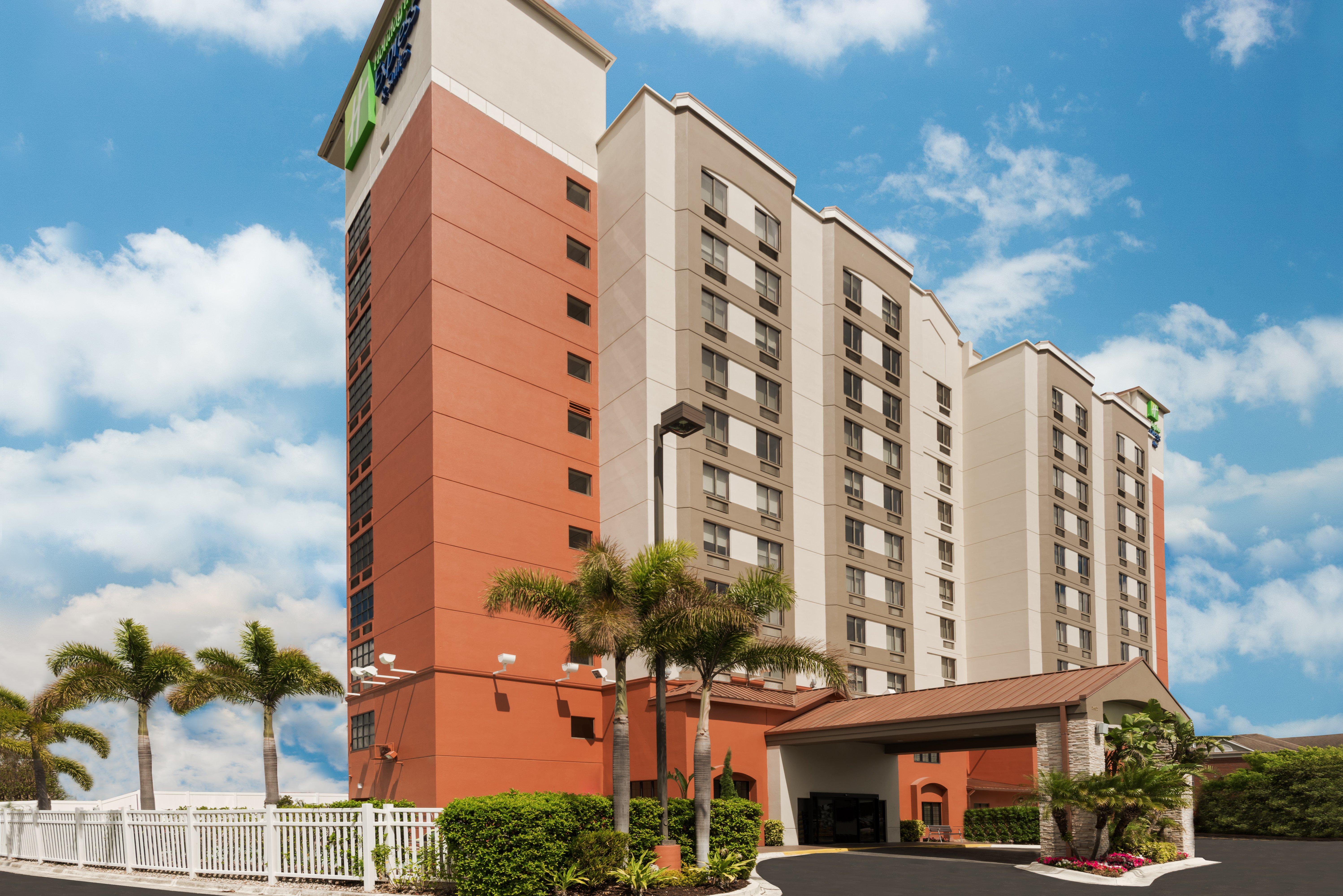 Holiday Inn Express & Suites - Nearest Universal Orlando By Ihg Exterior foto