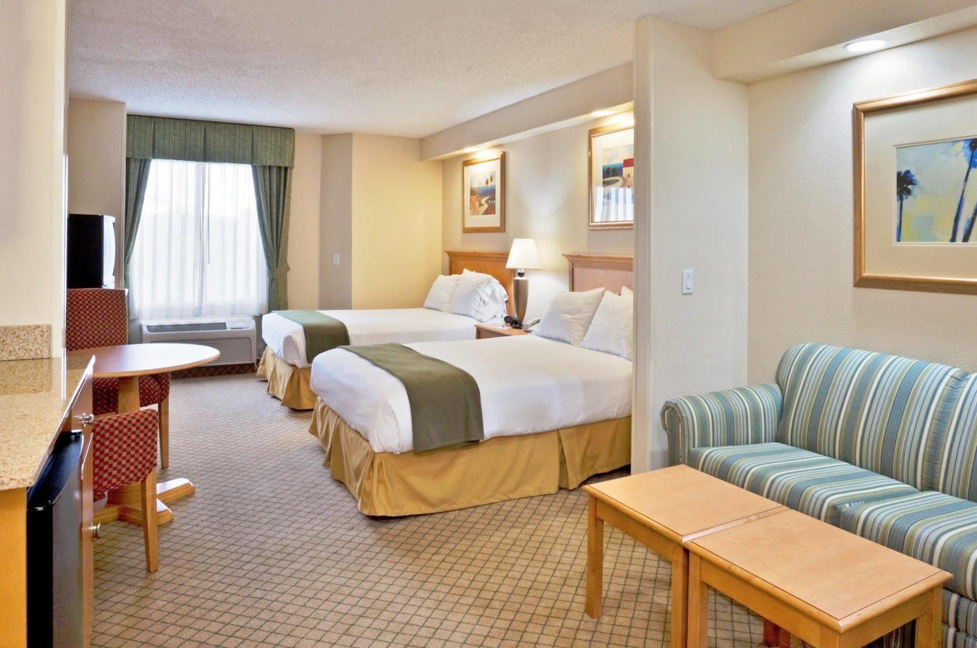Holiday Inn Express & Suites - Nearest Universal Orlando By Ihg Habitación foto